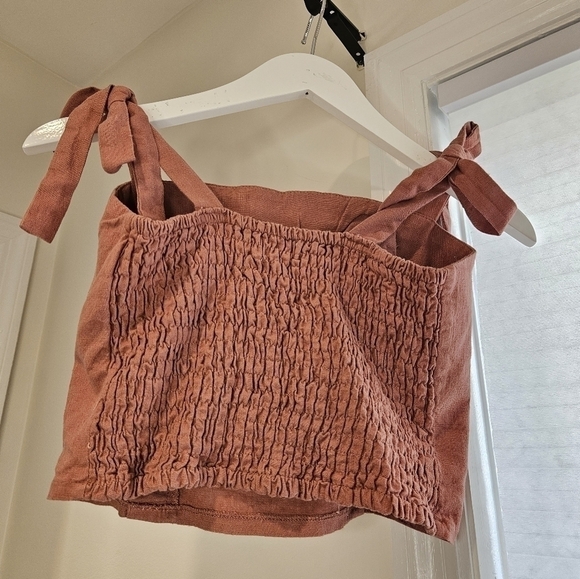 Monteau Crop top with button detail size S in mauve - Picture 6 of 7